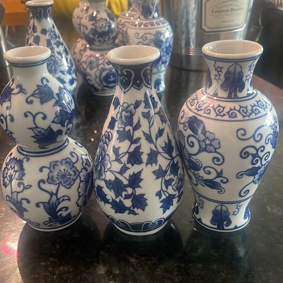 &K DELFT CERAMIC VASES SET OF 3 - Picture 5 of 7